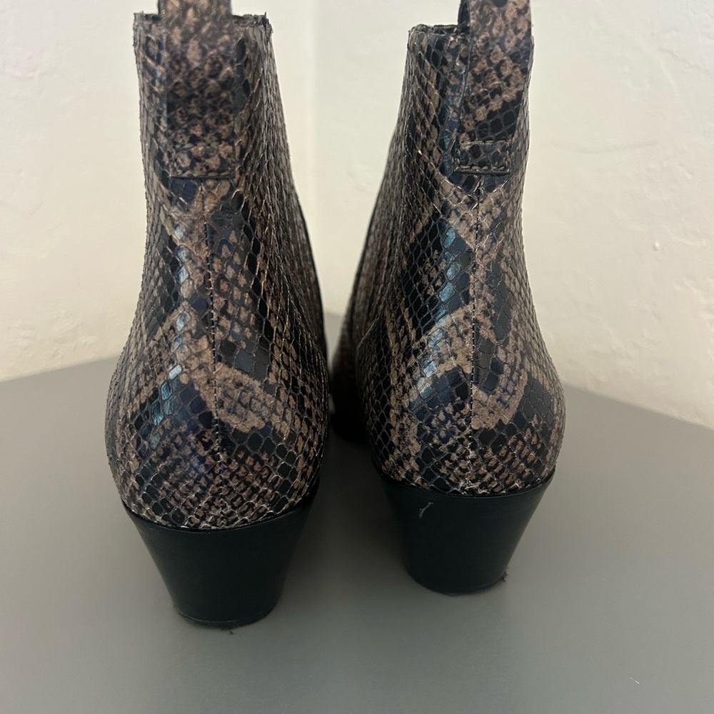 Ash Floyd python pull on Booties - Picture 2 of 7